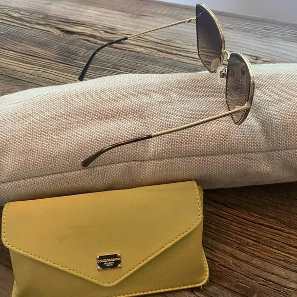 Dolce Gabbana Sunglasses - Picture 3 of 5